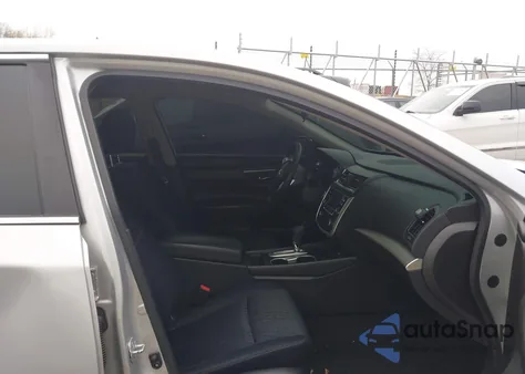 2016 Nissan Altima 2.5/2.5 S/2.5 Sl/2.5 Sr/2.5 Sv из США, поврежденный, VIN 1N4AL3AP8GC260766